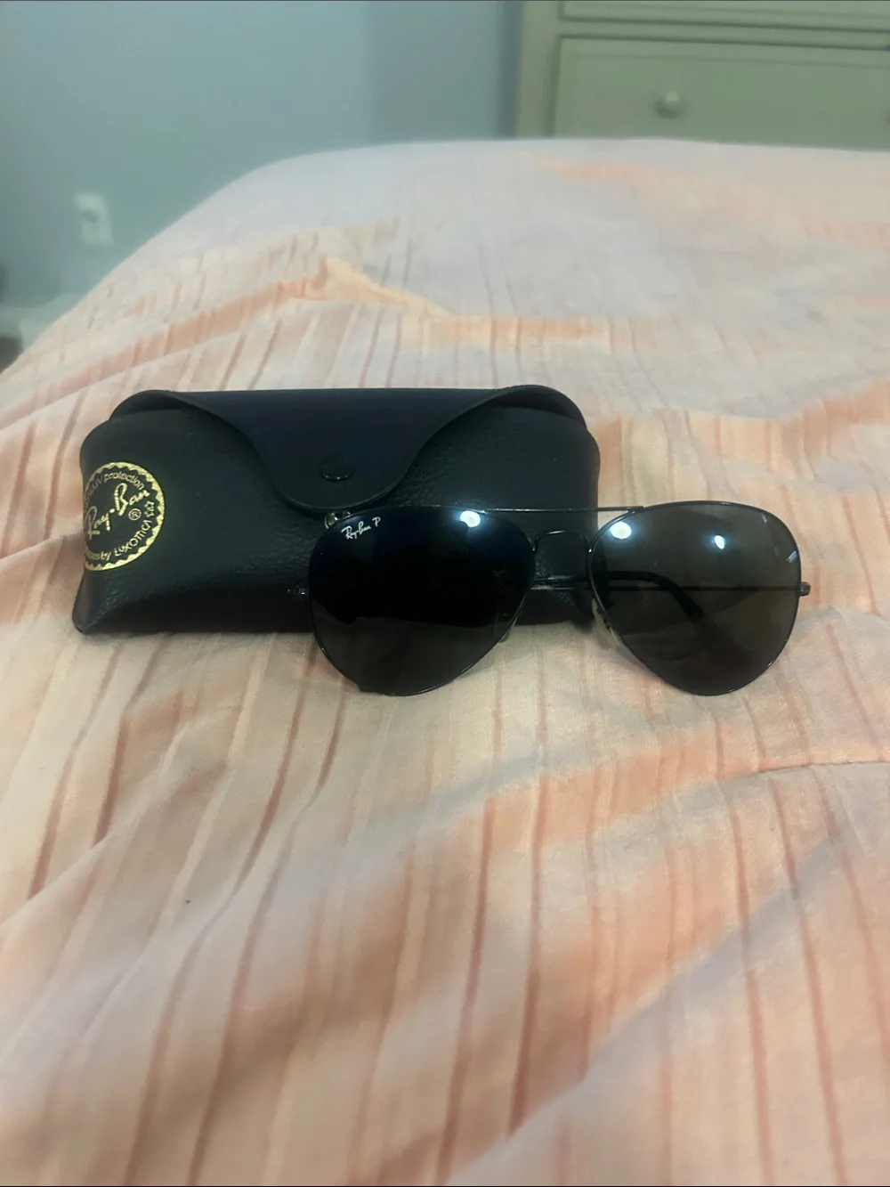 Ray-Ban Men’s Aviator Sunglasses in Black